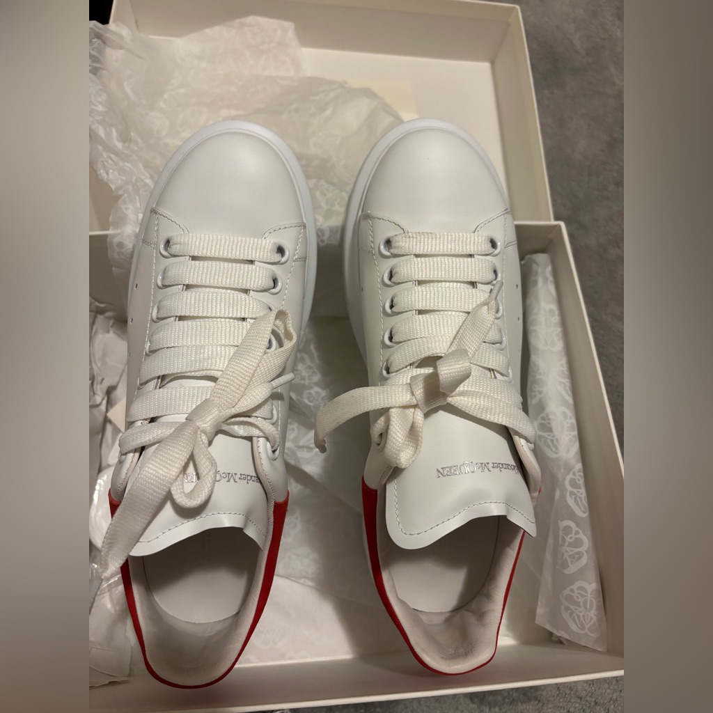 Alexander Mcqueen Women’s Sneaker